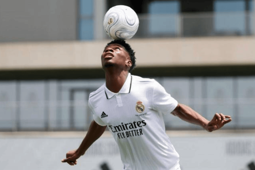 稳健中场掌控核心，琼阿梅尼荣膺皇马3月最佳球员